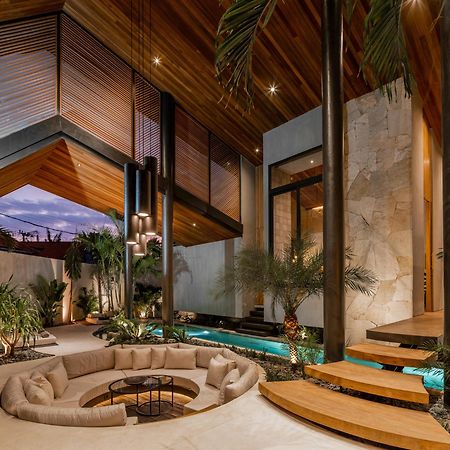 Villa Levante Bali By House Of Winds - Tropical Oasis Near Canggu Kerobokan Extérieur photo